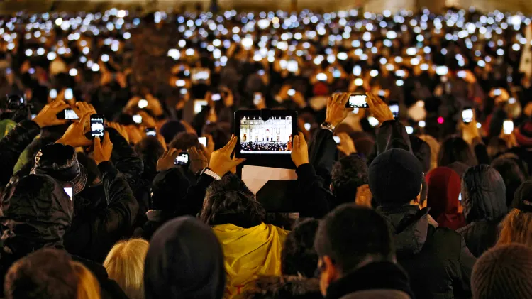 The Mobile Revolution: A Seismic Shift in Search and Advertising